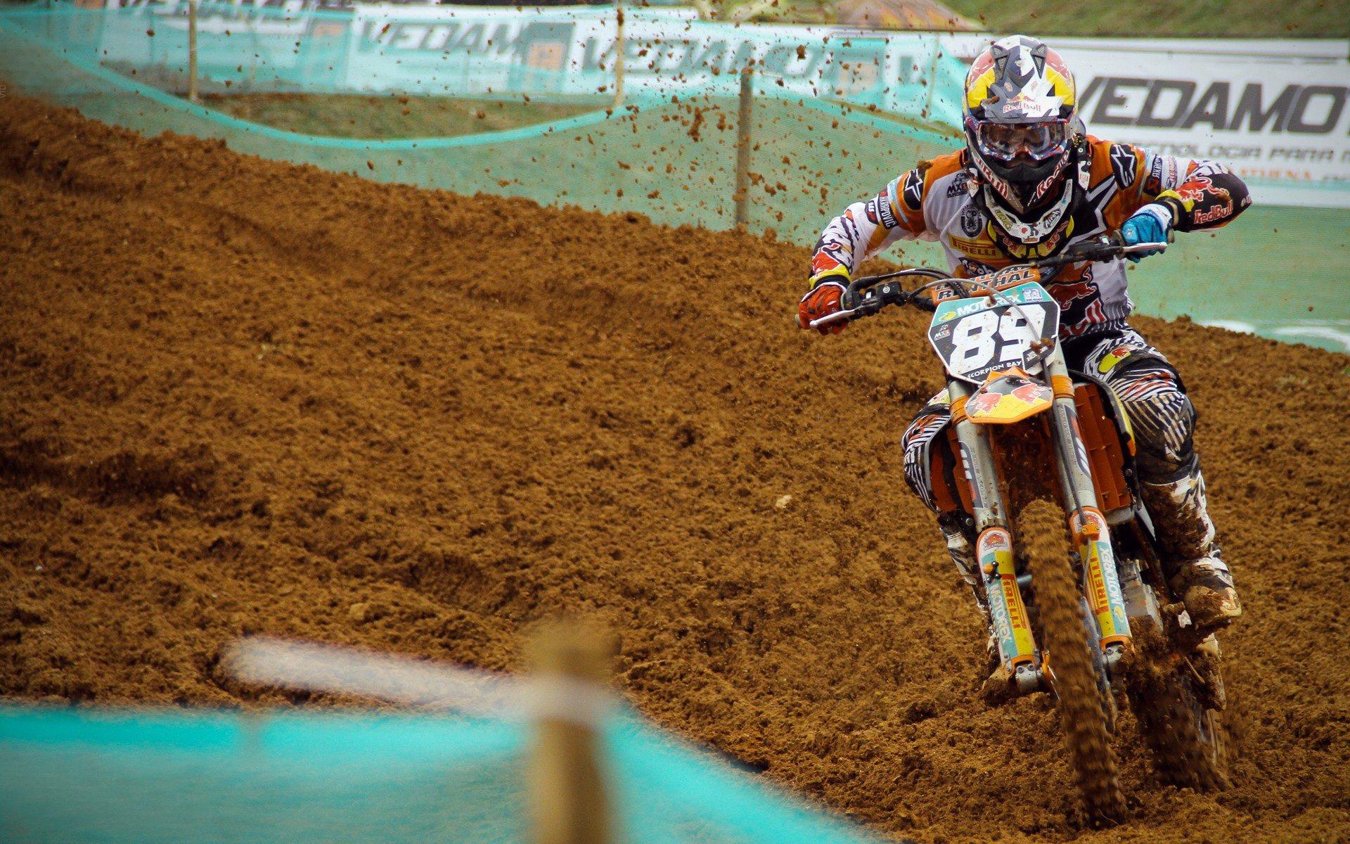 温网2024，阿尔卡拉斯逆转夺冠，斯瓦泰克首夺草地大满贯