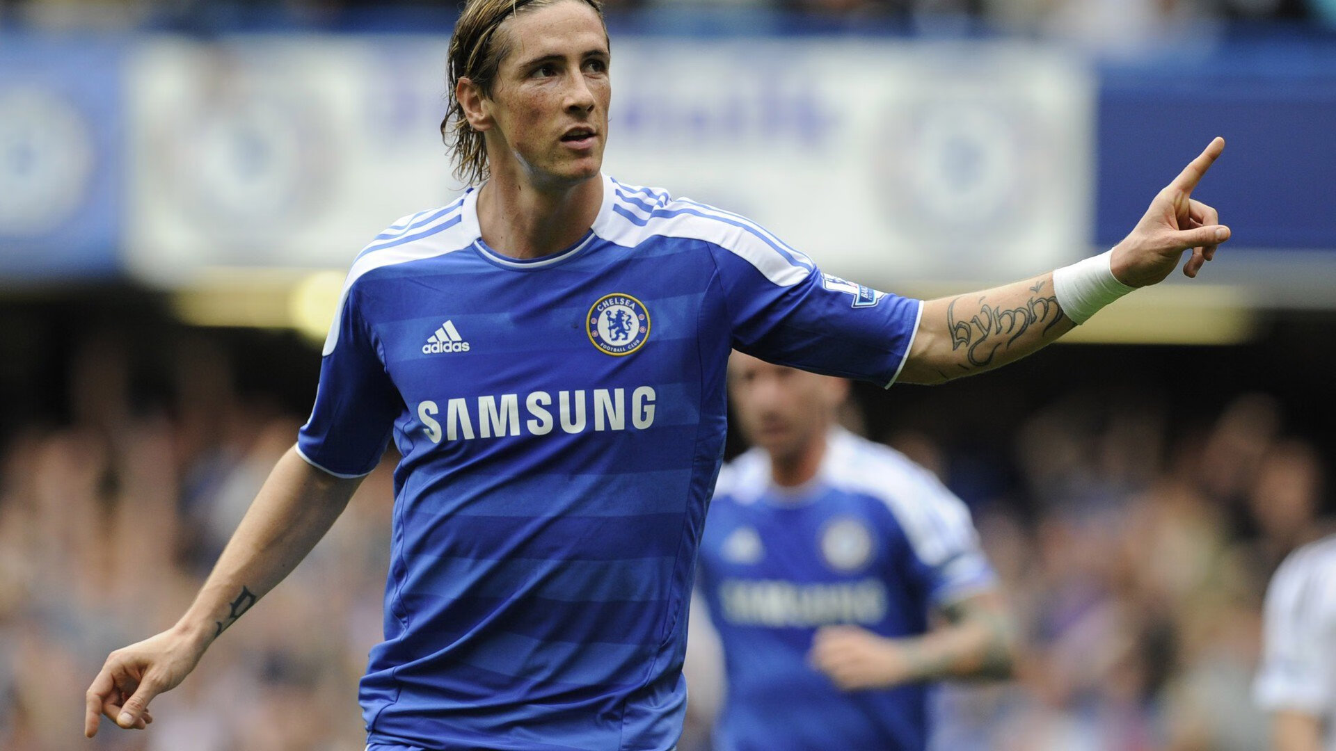 极限运动热潮席卷全球，运动员挑战人类体能新高度